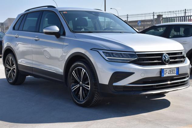 Volkswagen Tiguan 2.0 TDI 150 CV SCR DSG Life - Foto 3