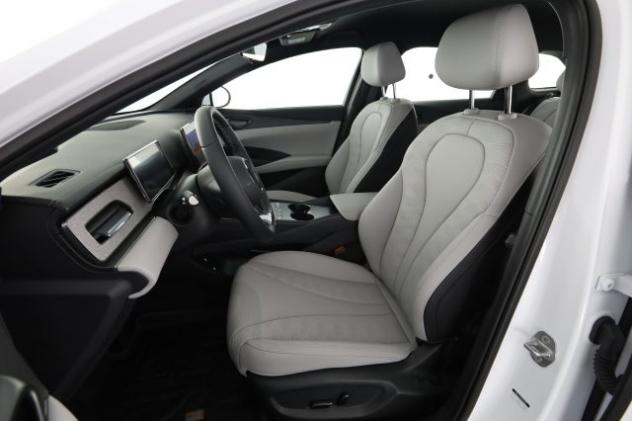 BYD Seal 6 DM-i DM-i 1.5 184 CV PHEV Touring Boost rif. 24129601 - Foto 2
