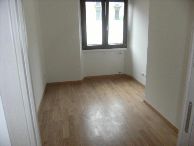 Milano - ottimo Biolcale Piano rialzato Corso Sempione 15 - Mq 48 . info tel 3337486559 - 3384983769 - Foto 5