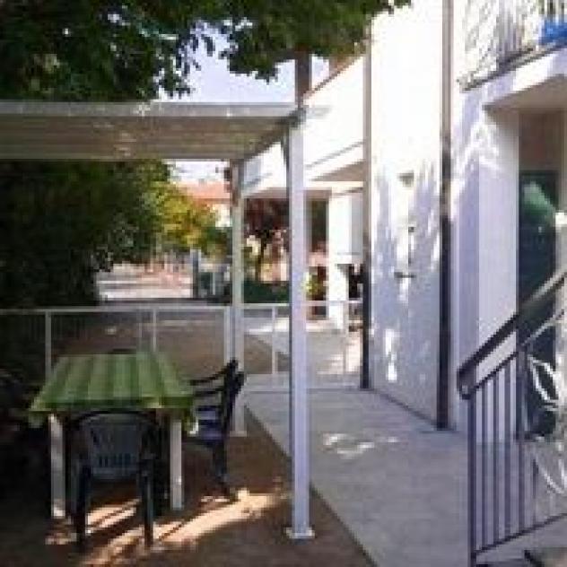 Villa Elegante con Terrazzo e Giardino