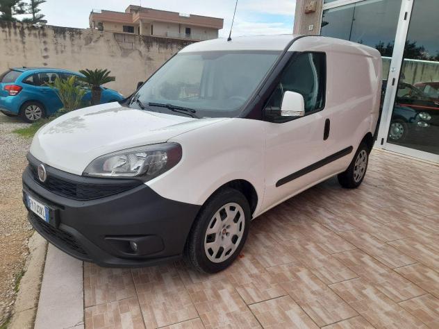 FIAT - Doblò - 1.4 T-Jet Natural Power Lounge - Foto 2