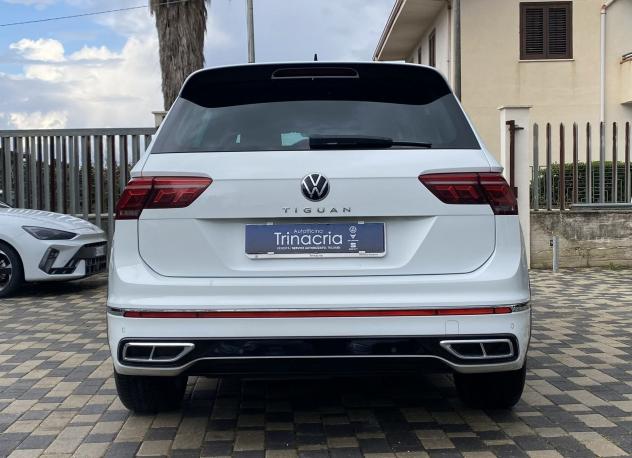 Volkswagen Tiguan R-Line 2.0 TDI 150 CV DSG - Foto 5