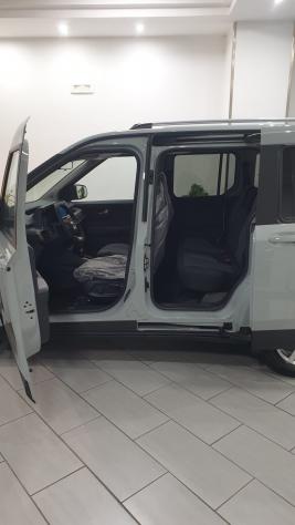 Ford Tourneo Courier Tourneo Courier Titanium 1.0 EcoBoost 125 cv manuale - Foto 5