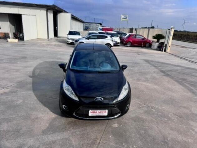Ford Fiesta 1.6 TDCi 90CV 5 porte DPF Titanium - Foto 2