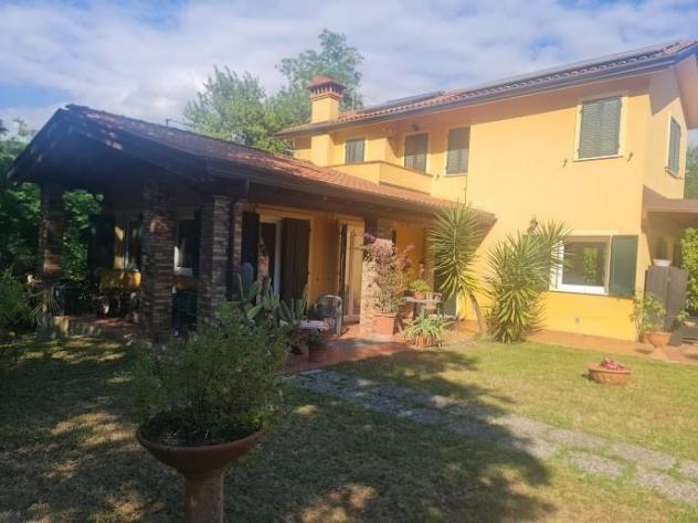 Villa in vendita a Castelnuovo Magra