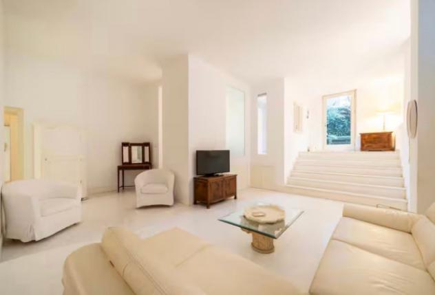 Appartamento di 145 m² con 4 locali in vendita a Milano