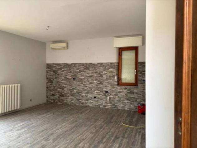 Immobile in asta di 150 m² con più di 5 locali e box auto in vendita a Perugia - Foto 15