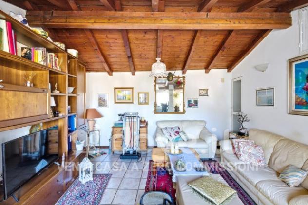 Appartamento di 110 m² con 3 locali e box auto in vendita a Varese - Foto 5