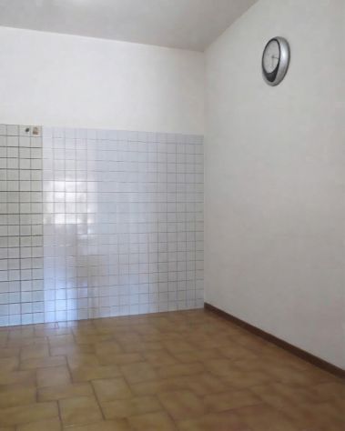 4126 Tricamere biservizi non arredato zona ospedale - Foto 2