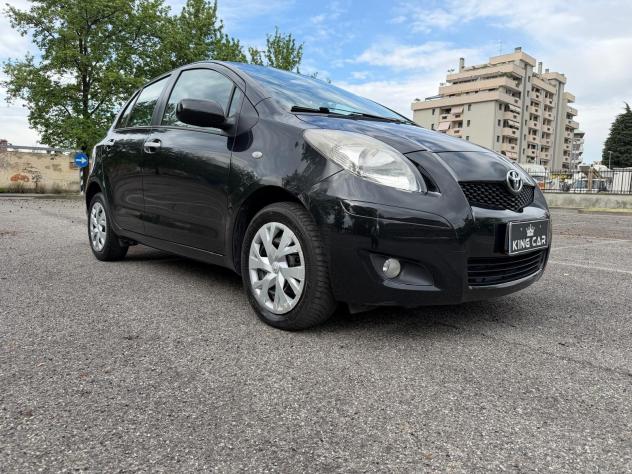 Toyota Yaris 1.3 5 porte Sol - Foto 2