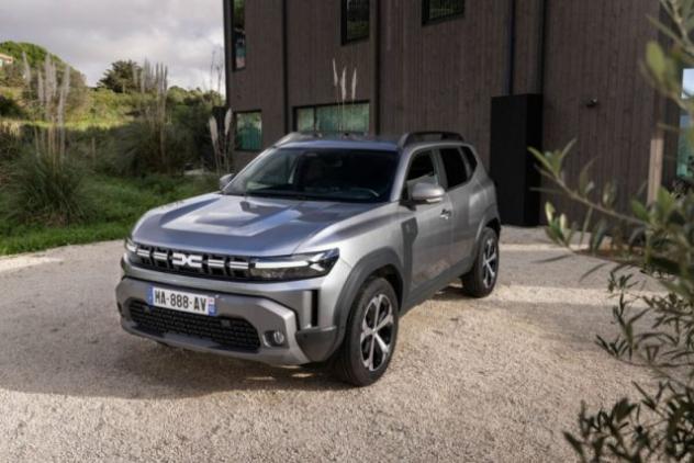 DACIA Duster Tce 140 CV MHEV Journey rif. 24050237 - Foto 4