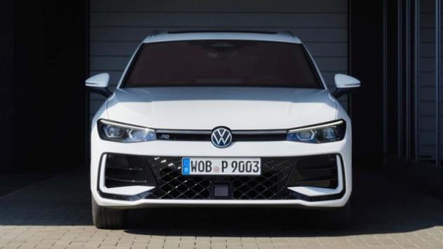 VOLKSWAGEN Passat 1.5 TSI eHybrid 204 CV DSG Business rif. 23261663 - Foto 4
