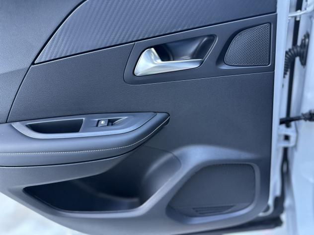 Peugeot 2008 PureTech 100 S&S Allure - Foto 9