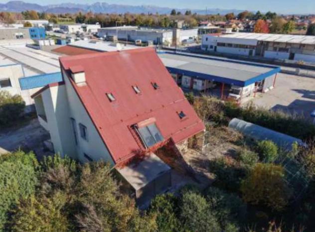 Immobile in asta di 280 m² con più di 5 locali e box auto in vendita a Spilimbergo - Foto 12