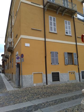 stanza singola o doppia davanti università centrale pavia per studentesse - Foto 6