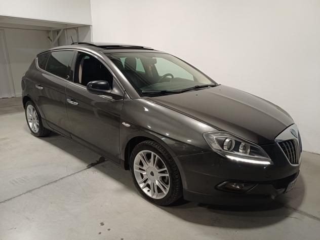Lancia Delta 1.6 MJT DPF Platino TETTO