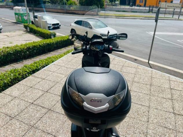 PIAGGIO Beverly 300 i.e. TUTTO INCLUSO ANCHE PASSAGGIO! rif. 24054633 - Foto 3