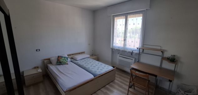 2 stanze singole per studentesse Chieti Scalo zona centro - Foto 3