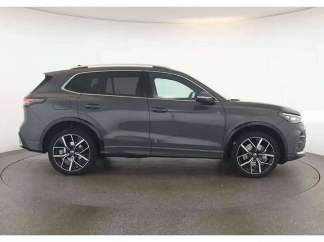 VOLKSWAGEN Tiguan Tiguan 2.0 tdi R-Line Plus 4motion 193cv dsg rif. 23898459 - Foto 5