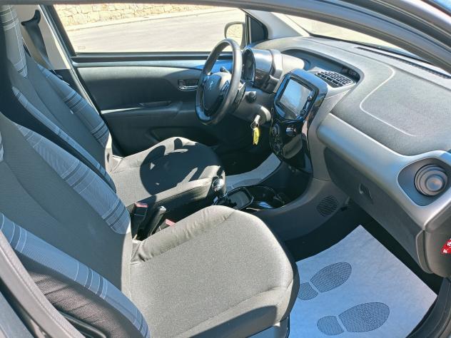Peugeot 108 1000 BENZINA CAMBIO AUTOMATICO - Foto 6