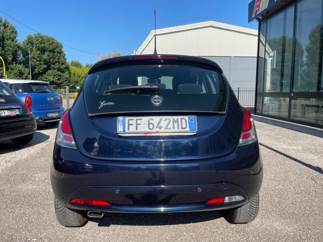 Lancia Ypsilon 1.2 69 CV 5 porte GPL Ecochic Silver - Foto 6
