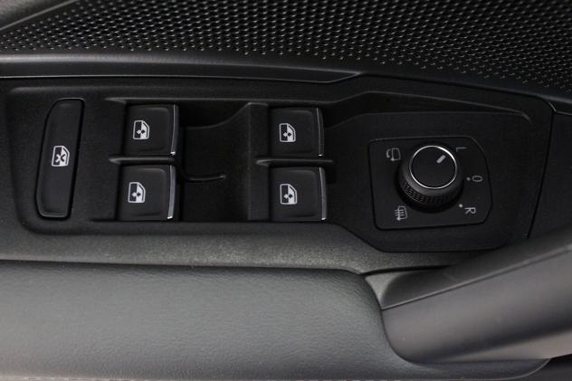 Volkswagen Tiguan 1.5 eTSI 110KW ACT R-Line DSG #Cerchi20 - Foto 9