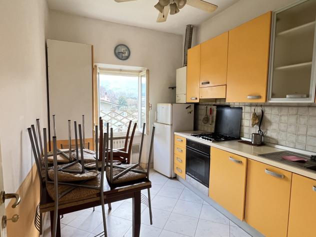 Porzione di casa in vendita a Massa