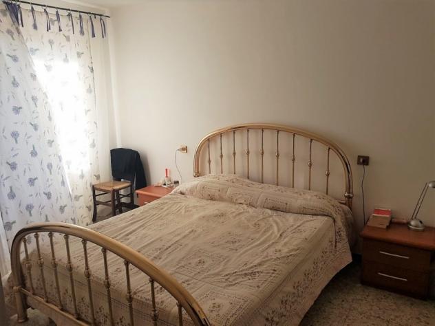 Orvieto - Vendesi appartamento indipendente con cantina e locali magazzino nelle immediate vicinanze del centro storico. - Foto 5