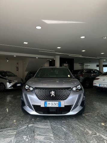 Peugeot 2008 PureTech 100 S&S Allure - Foto 2