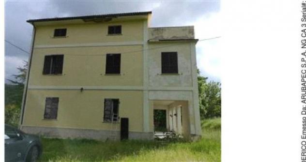 Immobile in asta di 303 m² con più di 5 locali in vendita a Cagli - Foto 4