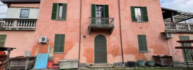 Immobile in asta di 590 m², box auto in vendita a Piacenza - Foto 2