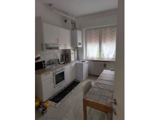 Stanze singole in appartamento ristrutturato 425eu