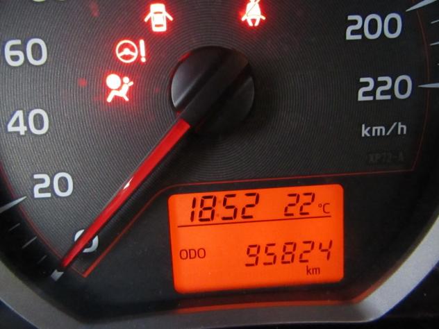 Toyota Yaris 1.0 5 porte uniproprietaria - Foto 8