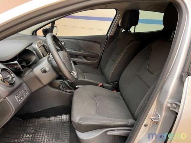 RENAULT Clio 0.9 TCe 90 CV Moschino Zen rif. 18949083 - Foto 10