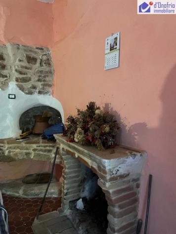 VENDESI IN VINCHIATURO, ALLA CONTRADA CARDARELLE UNA SOLUZIONE ABITATIVA INDIPENDENTE, CON 8000 MQ DI TERRENO - Foto 11