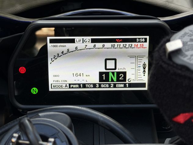 YAMAHA R1 IMMATRICOLAZIONE 12/2022 COME NUOVA – 1.641 Km - Foto 10