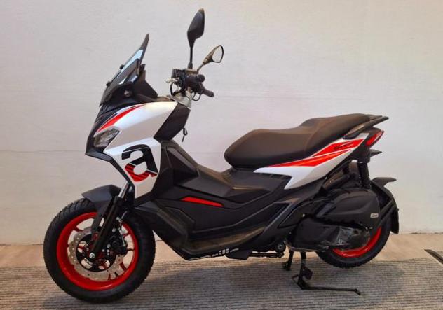 APRILIA SR GT 125 SPORT - Foto 2