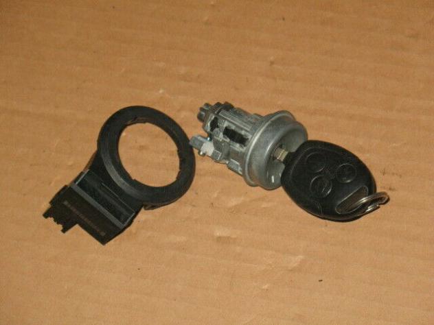 Blocchetto chiave con radar ford 8a6t-1506-ab 0598b10280