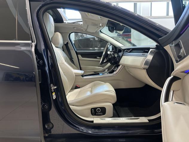 Jaguar XF 2.0D 200 S AUTO - Foto 10