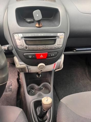 Peugeot 107 1.0 68CV 5p. Sweet Years - 2006 - Foto 9