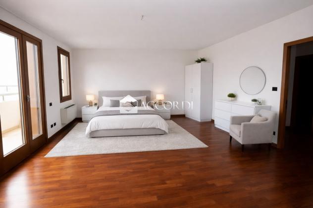 VILLA A SCHIERA di 4 vani e di 252 mq (CAERANO DI SAN MARCO) rif. CM5_1 - Foto 10