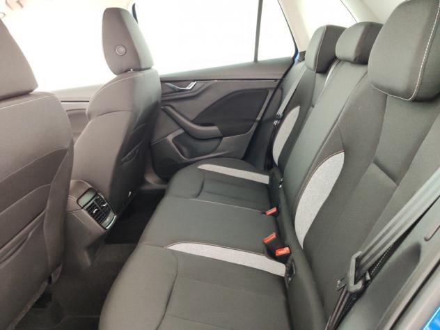 Škoda Kamiq Kamiq 1.0 TSI 115 CV DSG Black Dots - Foto 10