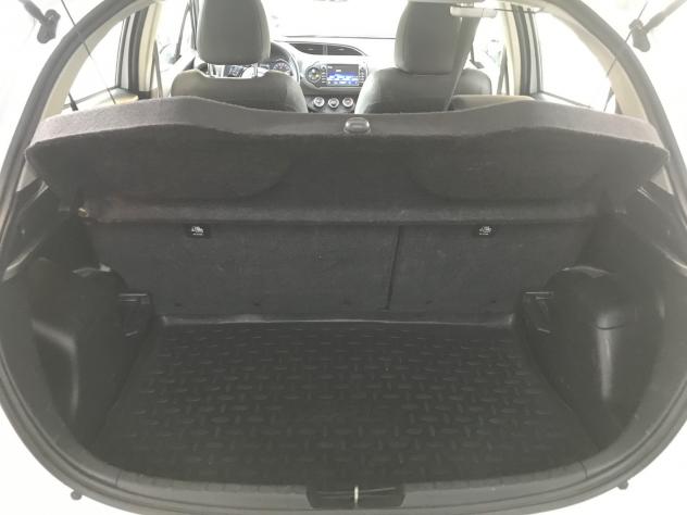 Toyota Yaris 1.4 D-4D 5 porte Lounge - Foto 7