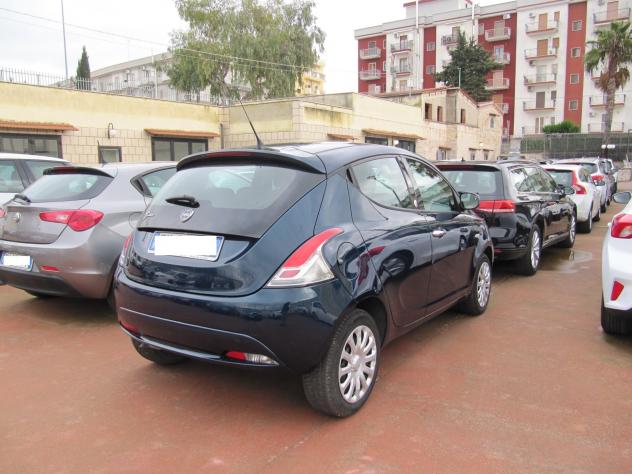 Lancia Ypsilon 1.2 69 CV 5 porte GPL Ecochic Silver - Foto 4