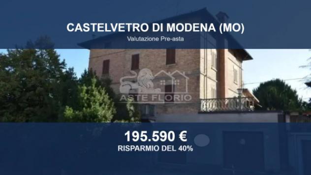 Immobile in asta di 627 m² con più di 5 locali e box auto doppio in vendita a Castelvetro di Modena