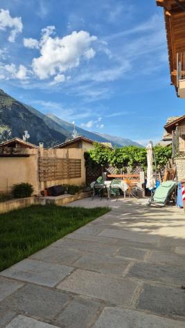 Oulx: Vendiamo Trilocale con giardino privato e box auto - Foto 14