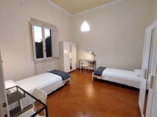 Stanza condivisa in Viale Dei Mille 32