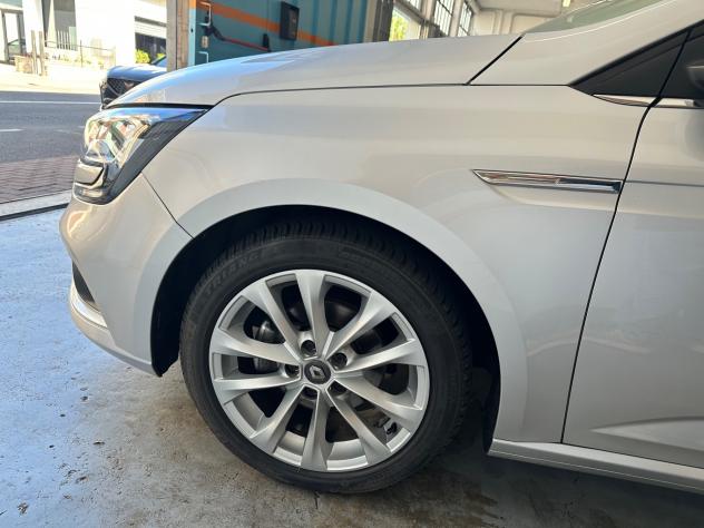 Renault Mane Sporter TCe 140 CV EDC Intens - Foto 6