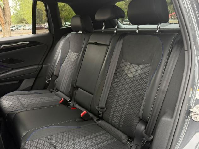 Volkswagen Tiguan Tiguan 2.0 tdi R-Line 150cv dsg - Foto 10