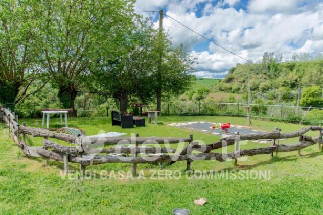 Villa di 500 m² con più di 5 locali in vendita a Asciano - Foto 2